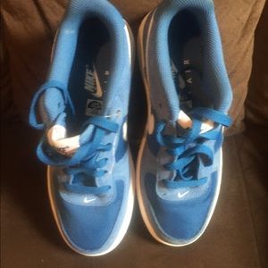 Nike Air Force 1  size 5.5 boys